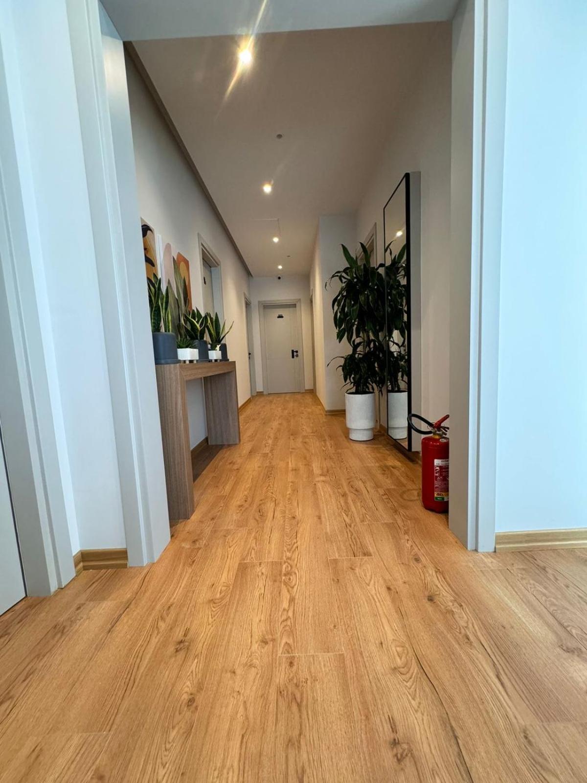Izi Boutique Apartman Tirana Kültér fotó