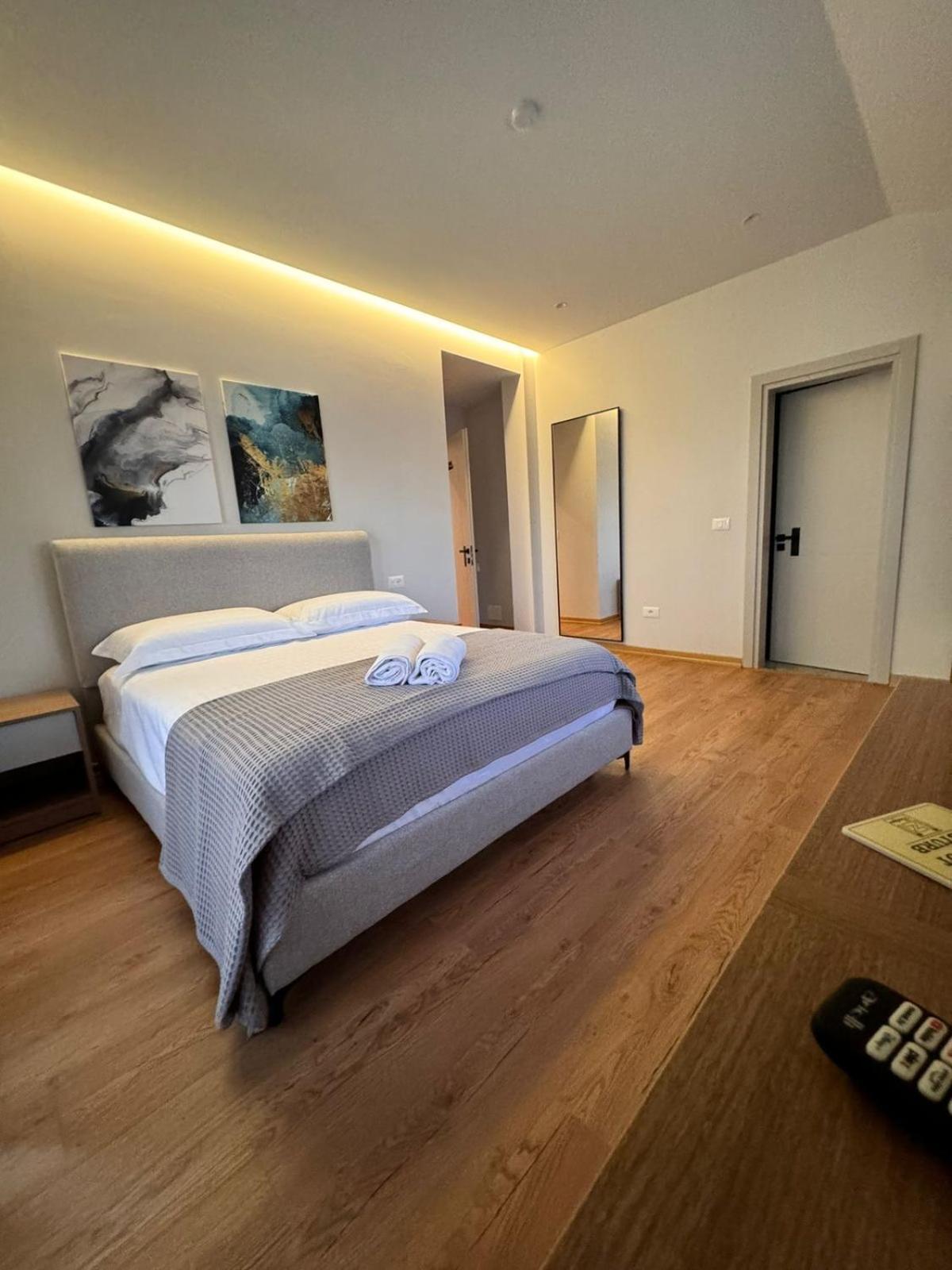Izi Boutique Apartman Tirana Kültér fotó