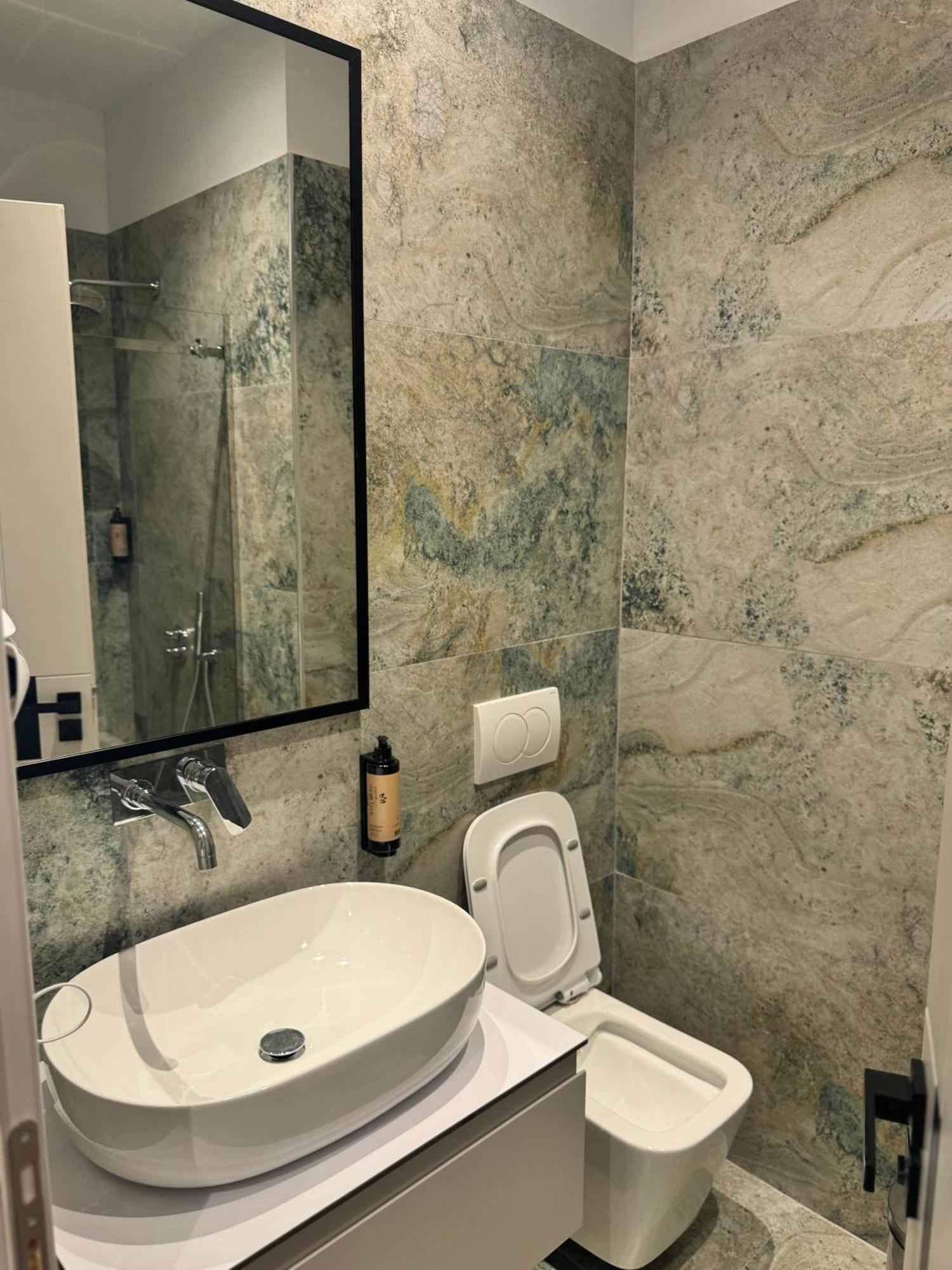 Izi Boutique Apartman Tirana Kültér fotó
