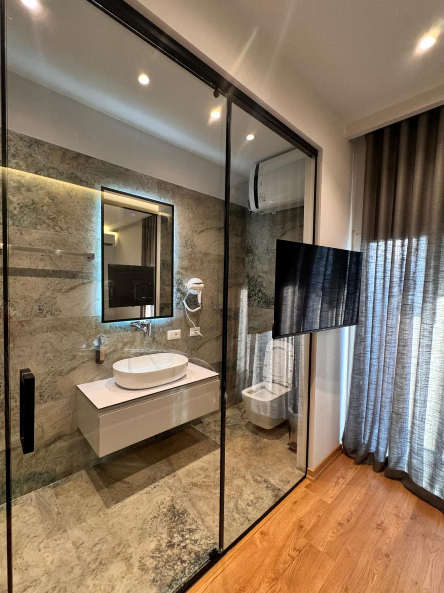 Izi Boutique Apartman Tirana Kültér fotó