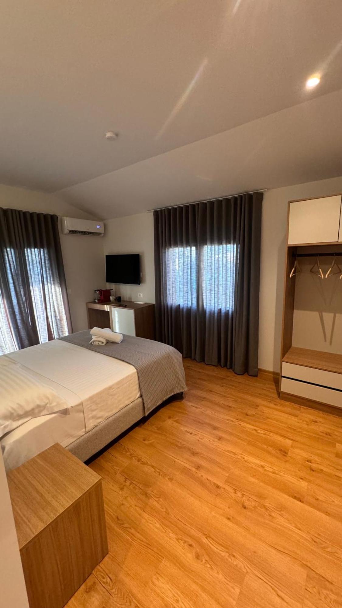 Izi Boutique Apartman Tirana Kültér fotó