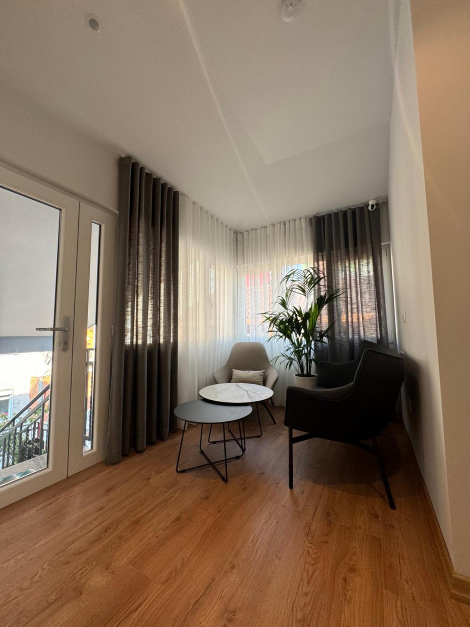 Izi Boutique Apartman Tirana Kültér fotó